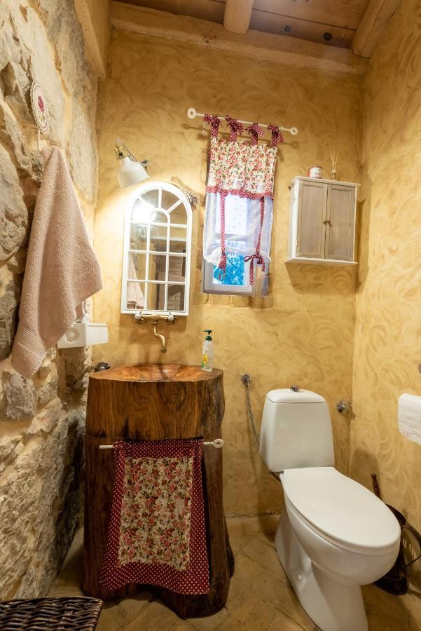 Villa Festina Lente - Cosy & Authentic Villa With Private Heated Pool Dobrinj Exterior photo