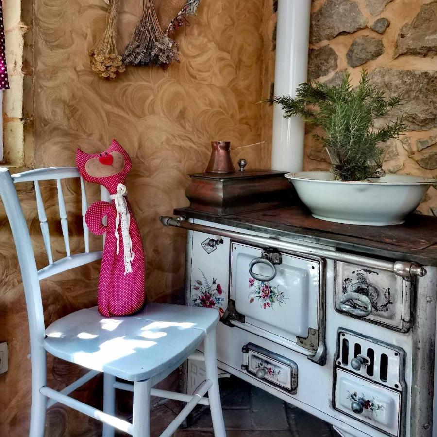 Villa Festina Lente - Cosy & Authentic Villa With Private Heated Pool Dobrinj Exterior photo
