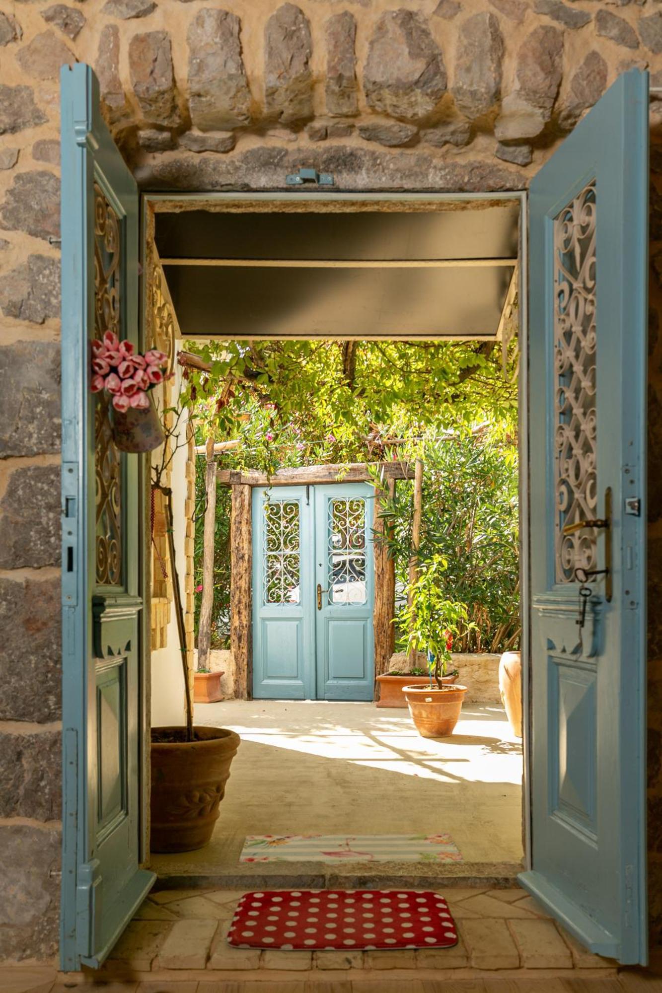Villa Festina Lente - Cosy & Authentic Villa With Private Heated Pool Dobrinj Exterior photo